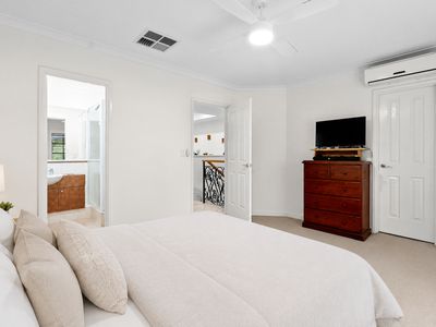 58 Lakeside Drive, Joondalup