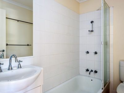 1 / 11 Doonella Street, Tewantin