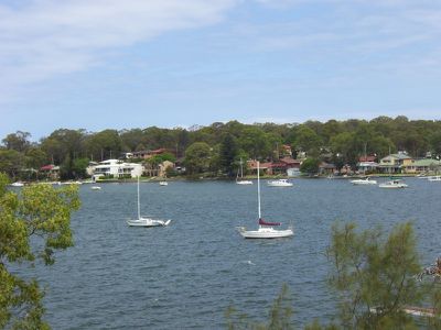 23 Beach Road, Balcolyn