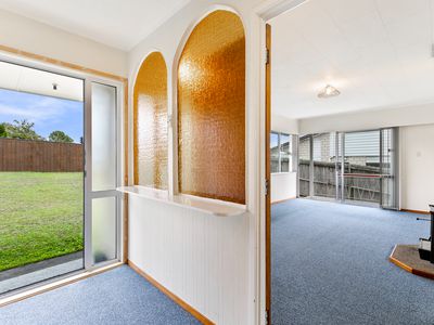 1/305 Great North Road, Henderson