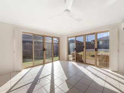 14 Wattle Crescent, Raceview