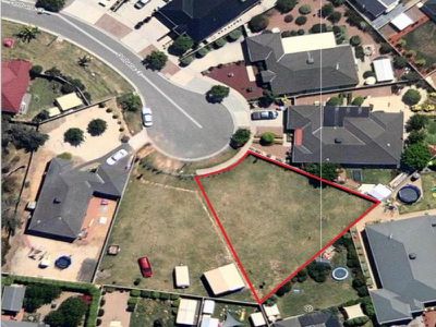 7 Ombana Court, Ascot