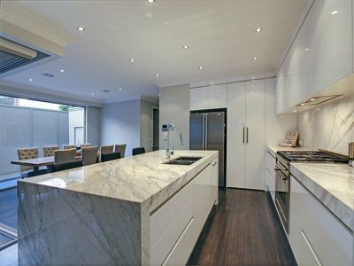1 Childers Street, Kew