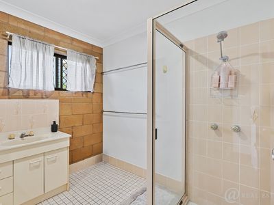 13 Salisbury Street, Barlows Hill