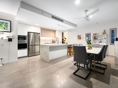 4053 / 21 Ross Street, Benowa