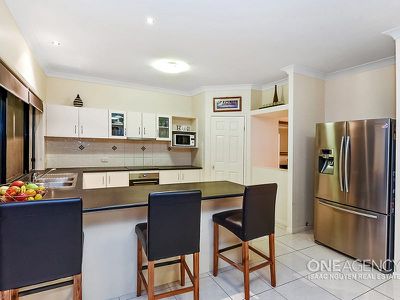 40 Viewpoint Dr, Springfield Lakes