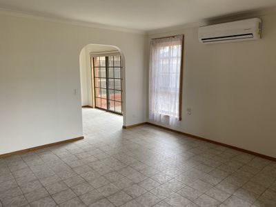 2 / 26 Hafey Crescent, Hoppers Crossing