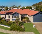 8 Crestbrook Drive, Mount Louisa