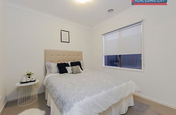 15 Thoresby Circuit, Craigieburn