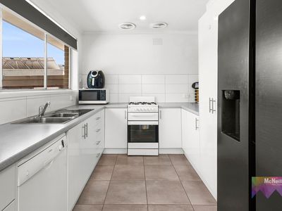 2 Emerson Close, Frankston