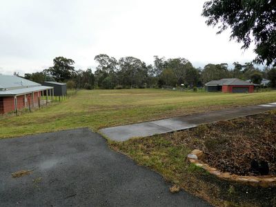 25 - 27 - 27 Scarlett Street, Avenel