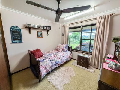 547 PEERAMON ROAD, Peeramon