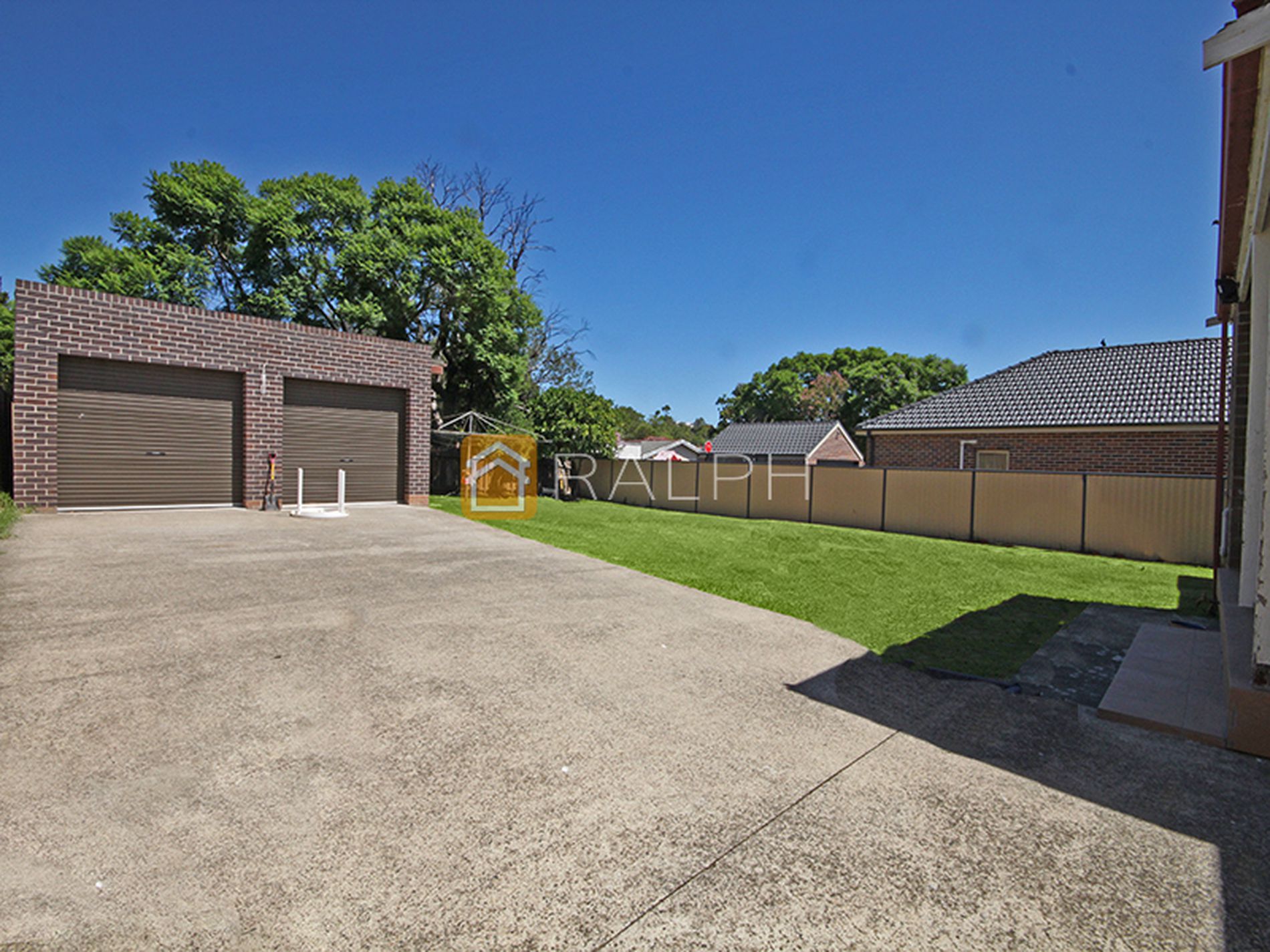 12 Dunlop Street, Roselands