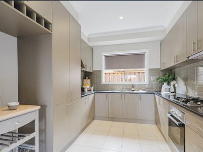 4 Blossom Avenue, Harkness