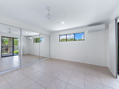 2 / 61 Endeavour Circuit, Cannonvale