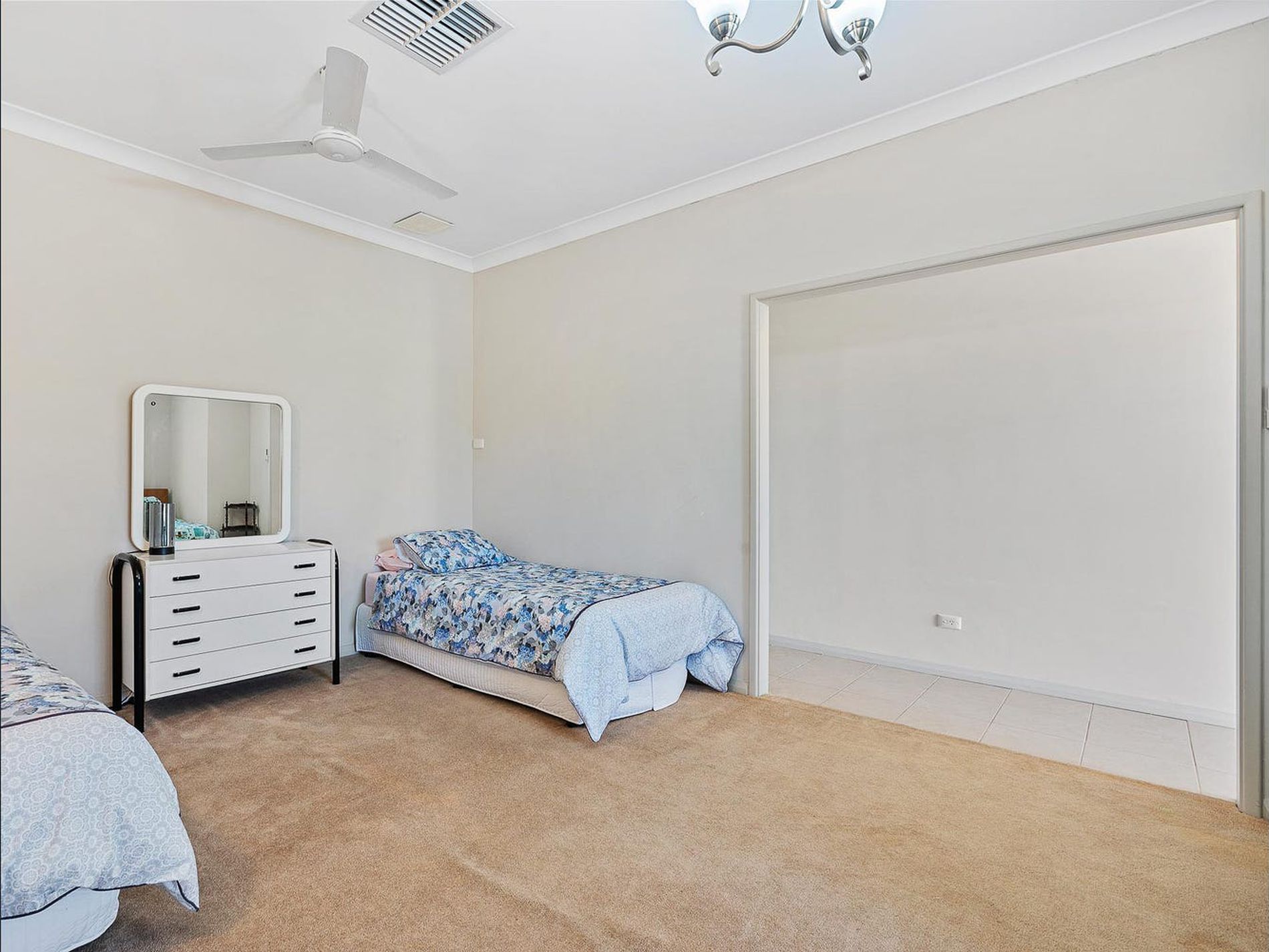 39 Moojebing Street, Bayswater