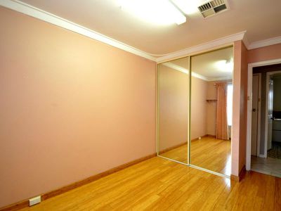 7 Bywood Way, Lynwood
