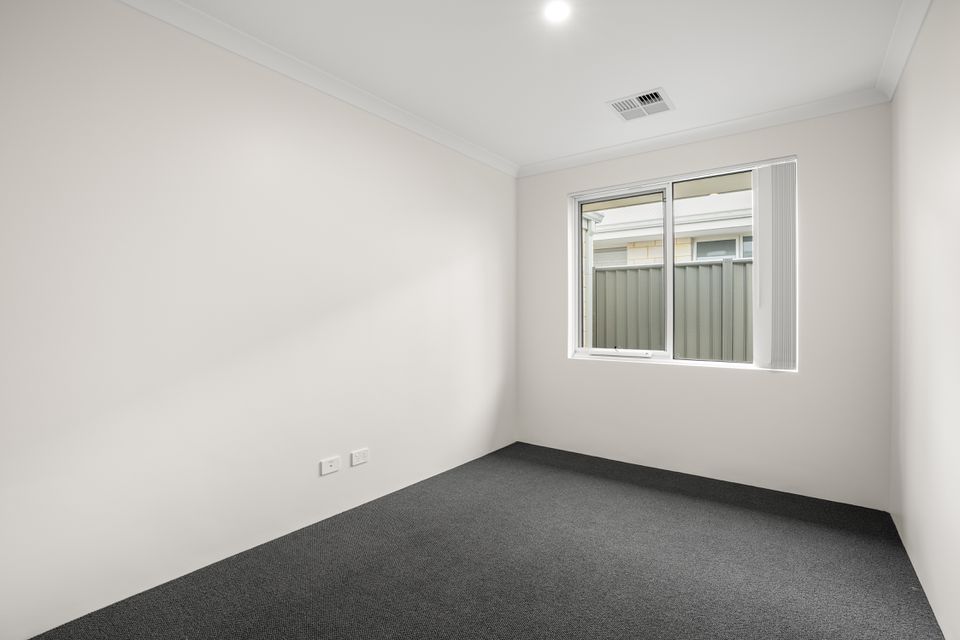 16 Minjary Loop, Baldivis