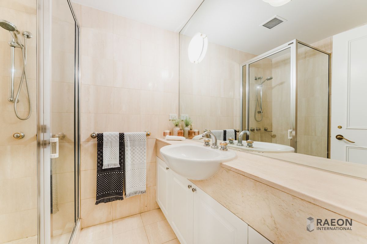 2 / 380 Toorak Road, South Yarra