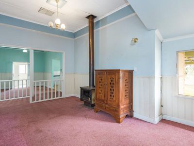 208 Piccadilly Street, Piccadilly