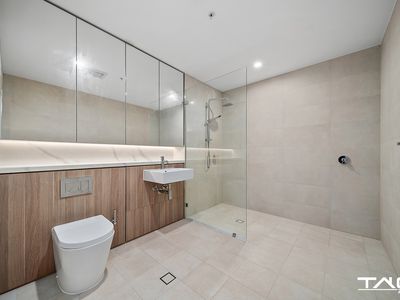 543 / 9 Maple Tree Road, Westmead