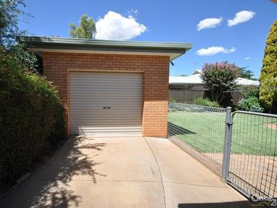 113 Bultje Street, Dubbo