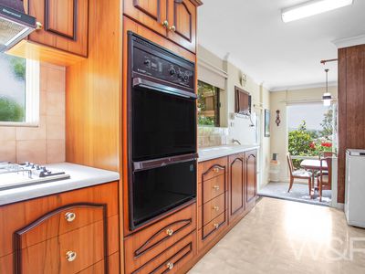 5 Larkdale Crescent, O'halloran Hill
