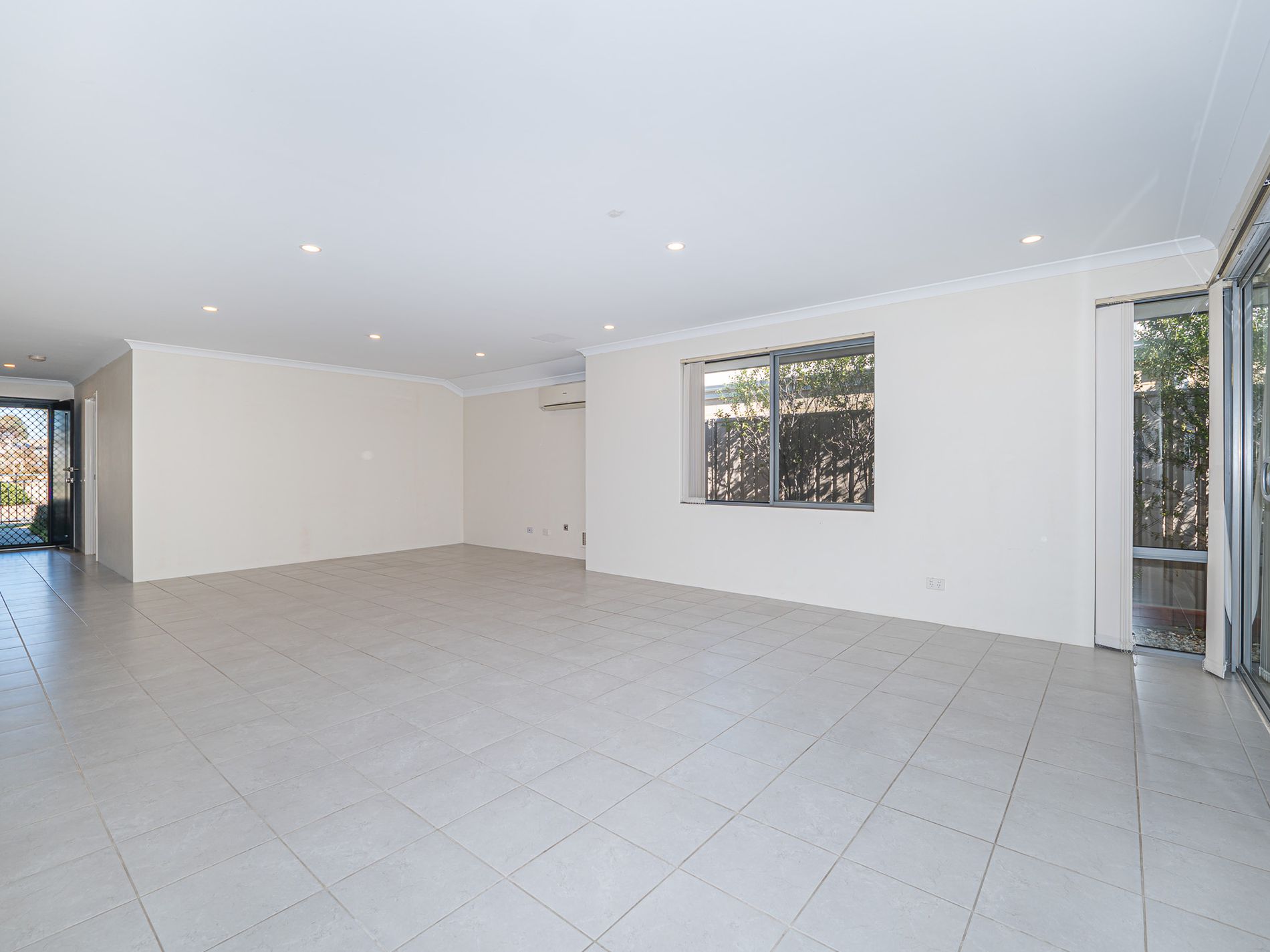 24 Figbird Way, Southern River
