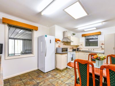 6 MULLINS STREET, Millicent