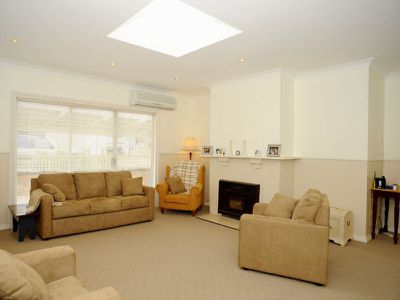 8 Lovell Road, Crabtree