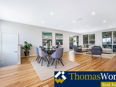 1 / 2  Doorawarrah Court, Mount Waverley