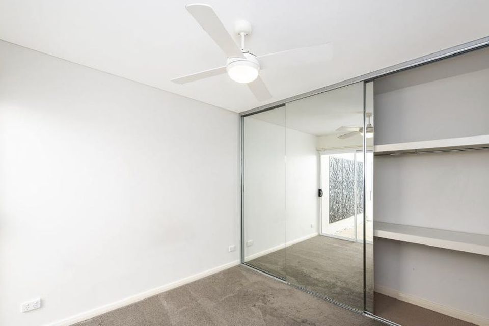 2 / 216 Arcadia Dr, Shoalwater