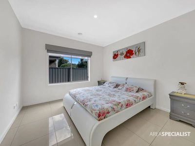 17 Millicent Drive, Craigieburn