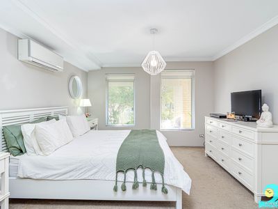 9 Topmast Brace, Alkimos