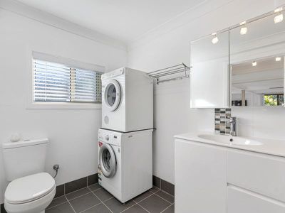 2 / 120 Cypress Street, Torquay