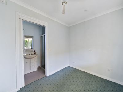 10 Redbank Road, Seymour