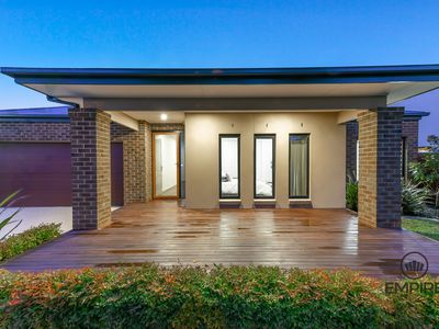 2 Lilydale Avenue, Clyde North