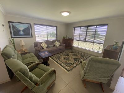 2 Dingle Close, Kingaroy