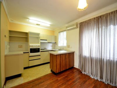 7 Bywood Way, Lynwood