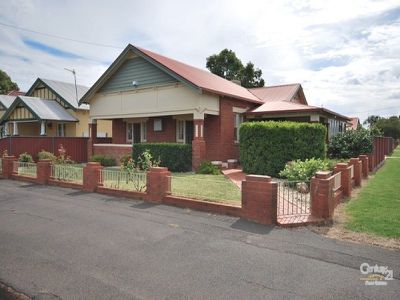 143 Bourke Street, Dubbo