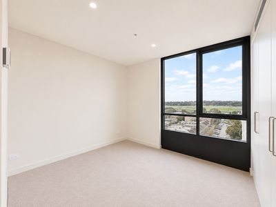704 / 137 Anzac Parade, Kensington
