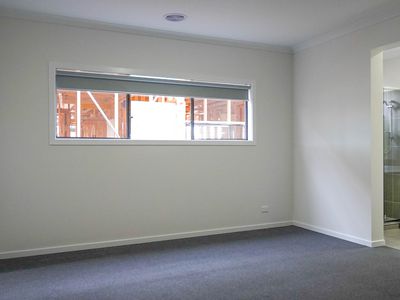 104 Buckingham Boulevard, Strathtulloh