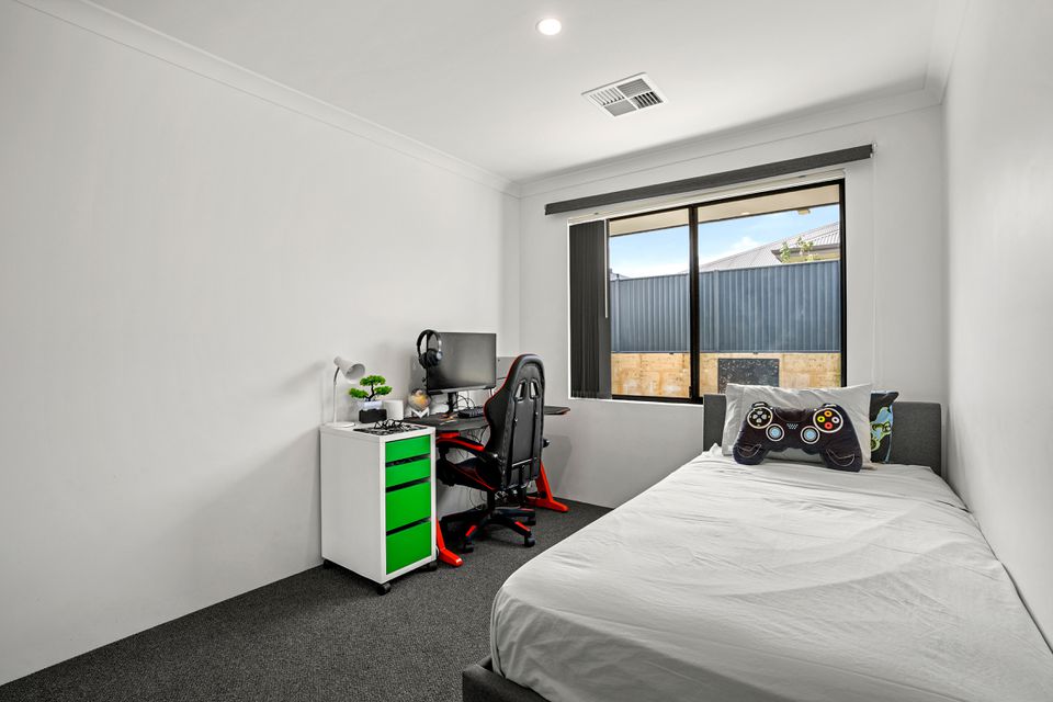 15 COLOSSEUM ENTRANCE, Baldivis