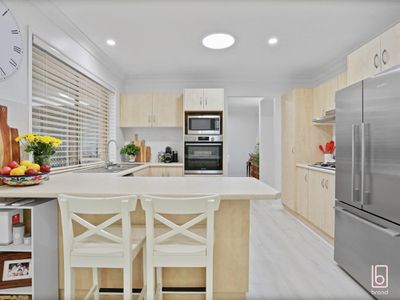 9 Murchison Close, Blue Haven