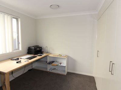 2 / 1 Bakara Court, Forster