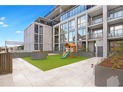 204B/72 Ascot Vale Road, Flemington