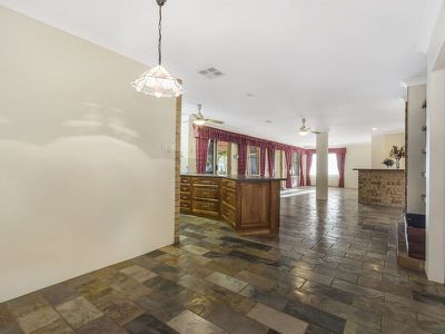 6 Russley Grove, Yanchep