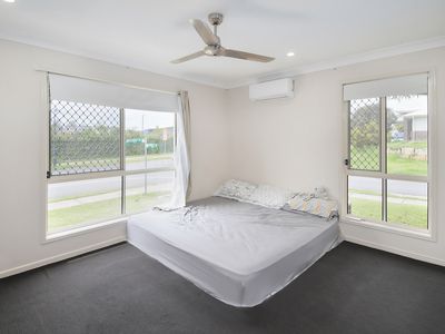 1 Myrtle Street, Deebing Heights