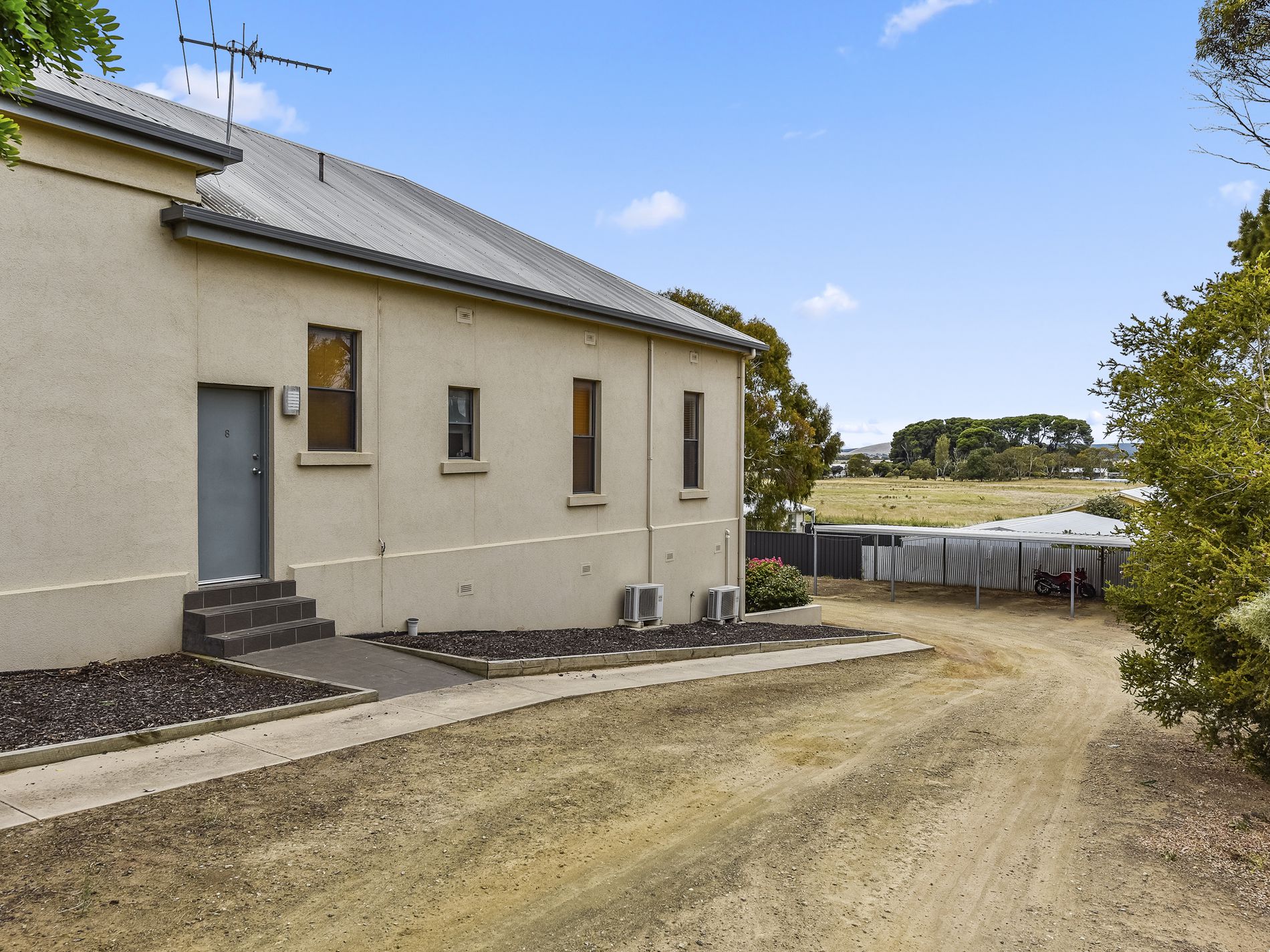 8 / 17 Emily Street, Millicent