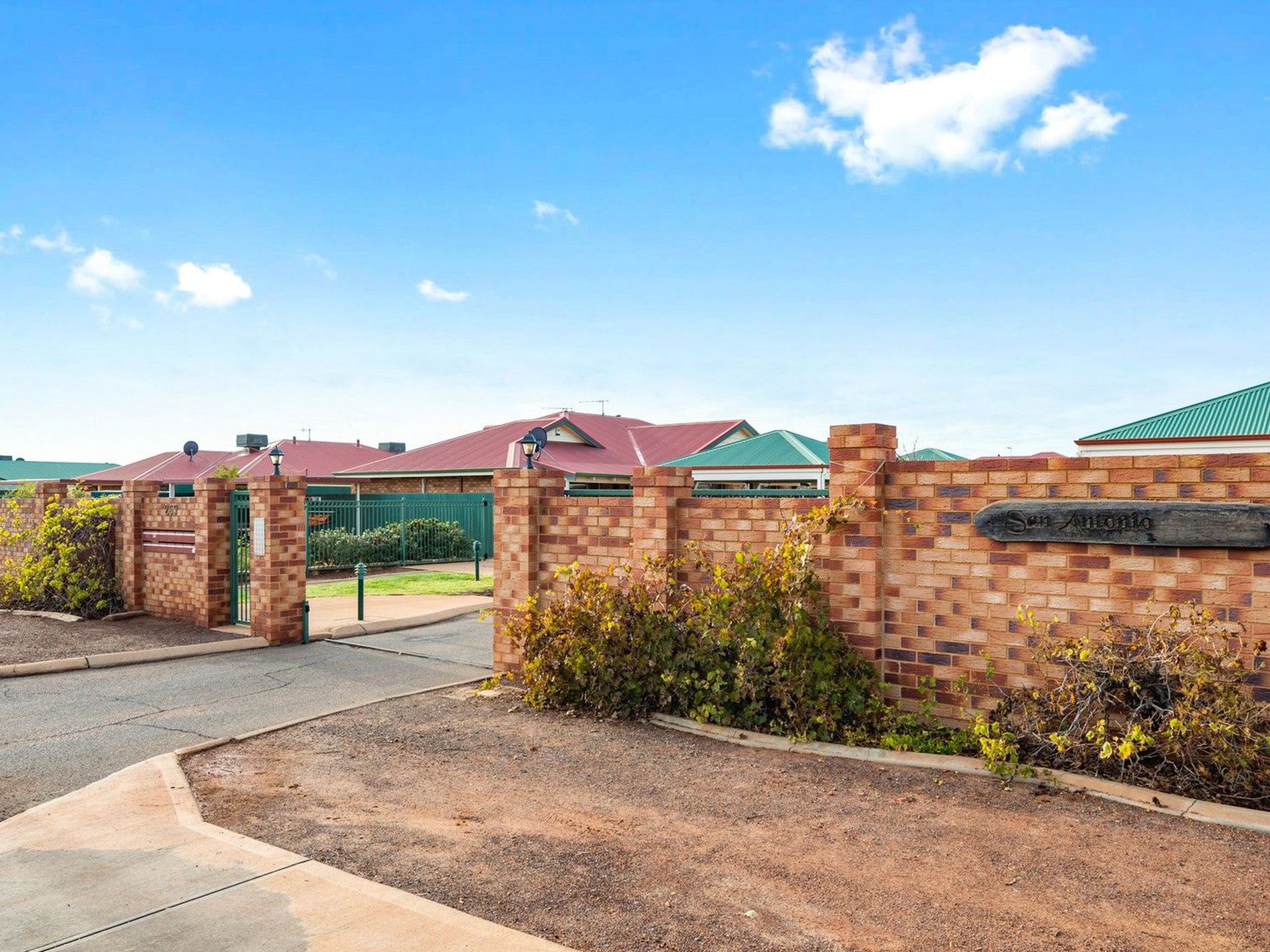 4 / 269 Dugan Street, Somerville